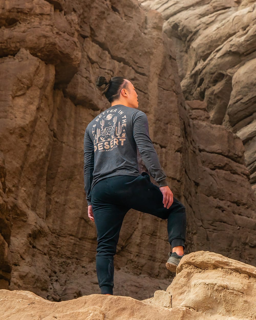 Keep Nature Wild Long Sleeve Better in the Desert Unisex Longsleeve | Heather Dark Grey